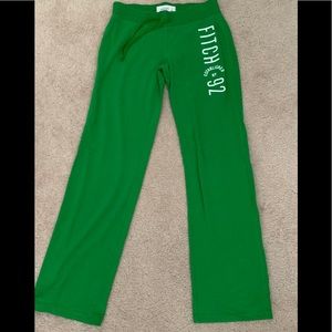 green sweatpants (Abercrombie)